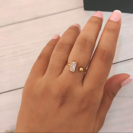 Dot Stone Ring