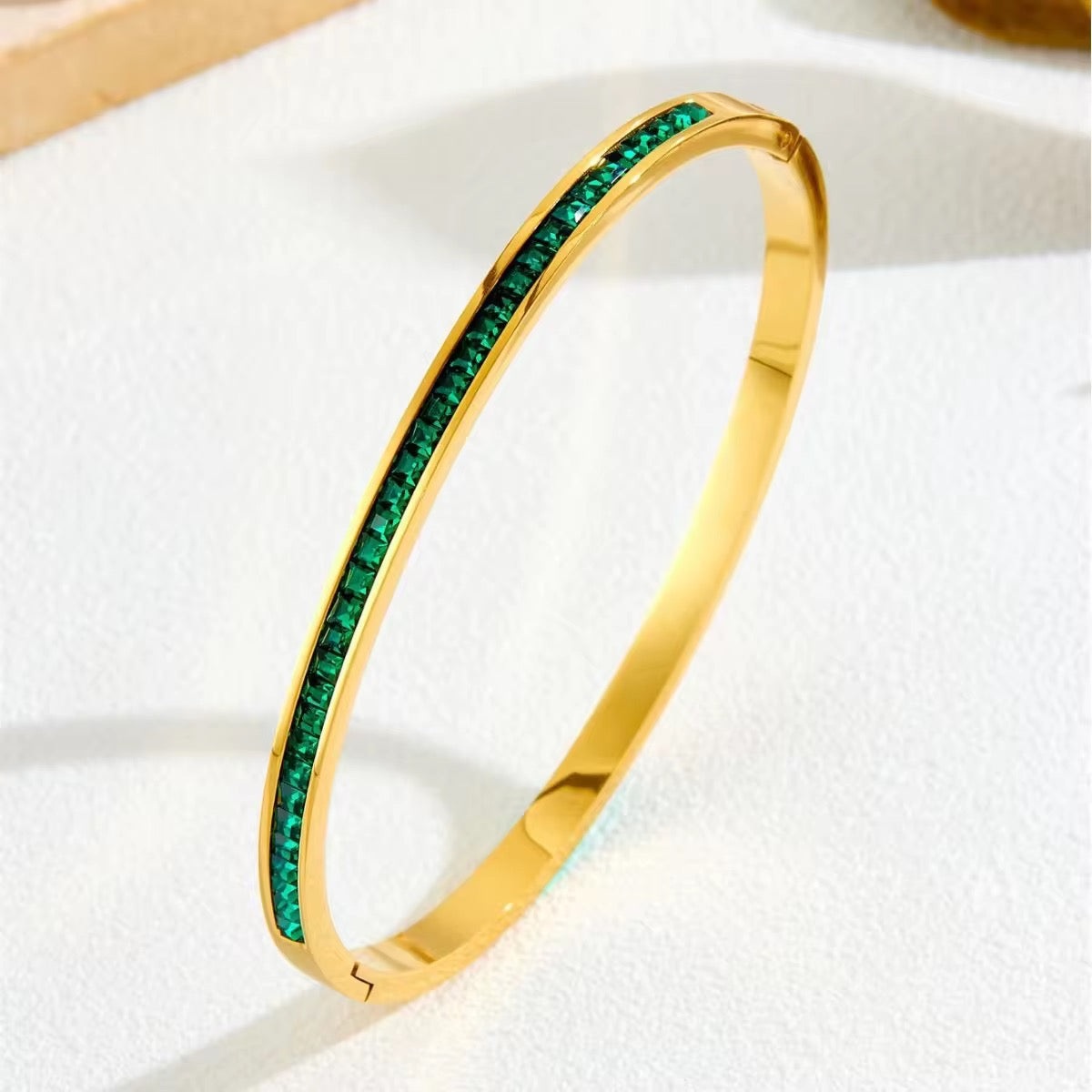 Emerald Shine Bracelet