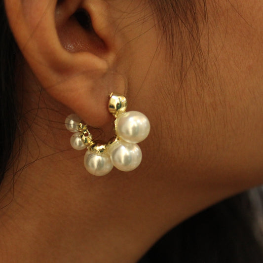Perky Pearl Earrings (ER106)