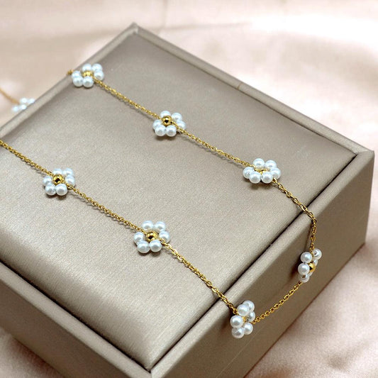 Dainty Floral Pearl Necklace