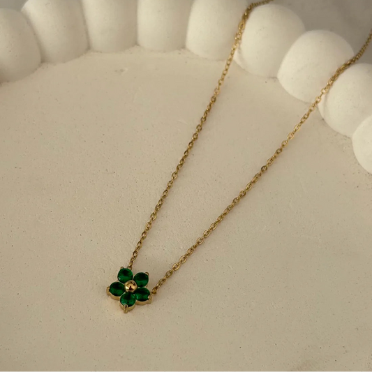 Dazzling Daisy Green Necklace