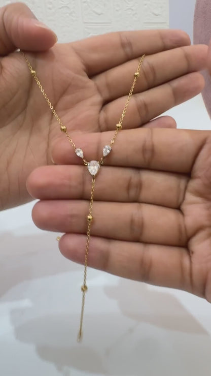 Lustre Vine Necklace