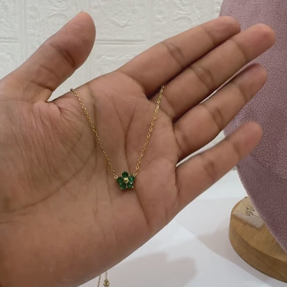 Dazzling Daisy Green Necklace